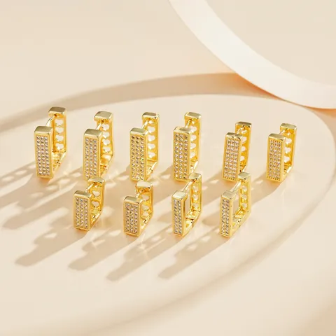 Geometric Rectangular Gold-Plated Copper Zirconia Hoop Earrings For Women Fashion Luxury Hollow Heart Design Pierced Jewelry