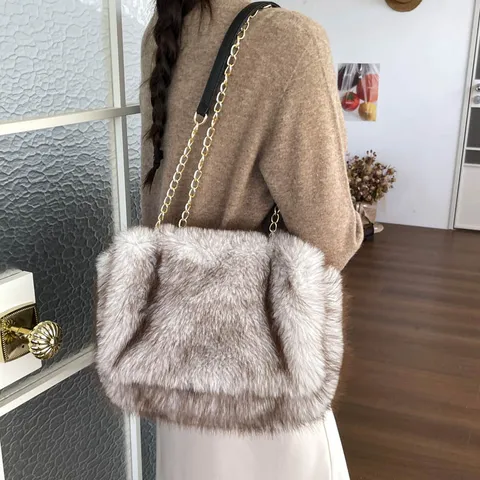 Autumn Winter Plush Tote Bag For Women Large Capacity Fuzzy Chain Shoulder Crossbody Bag Casual Commuter Faux Fur Handbag