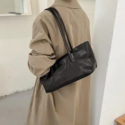Borsa Sotto l'Ascella in Pelle PU Minimalista Coreana Donna Moda Pendolare Borsa a Spalla Tinta Unita Tote Bag Casual