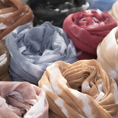 Women Tie Dye Viscose Scarf Lightweight Crinkle Bubble Texture Satin Look Hijab Turban Watercolor Printed Long Shawl Elegant Daily Accessory