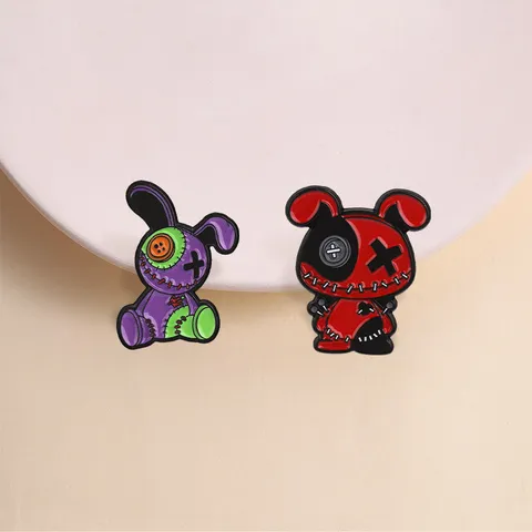Broche de Metal de Conejo Cosido Dark Punk Insignia Gótica Muñeca de Parches Ojo de Botón Pin de Esmalte Accesorios de Ropa Para Mujeres Hombres
