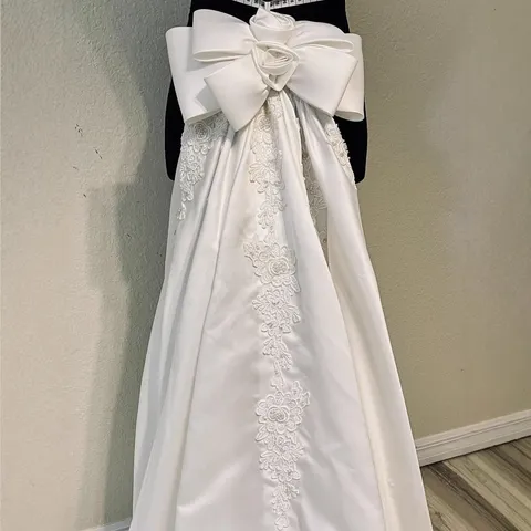 Women Elegant Satin Wedding Dress Detachable Long Train Skirt Floral Lace Bowknot Long Skirt For Bridal Photography Photo Shoots