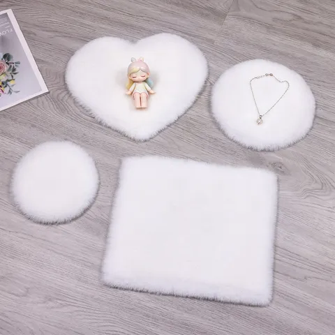 1:12 Dollhouse Miniature Faux Rabbit Fur Carpet Round Heart Square Soft Plush Mat For BJD Dolls Figurine Display Photography Props