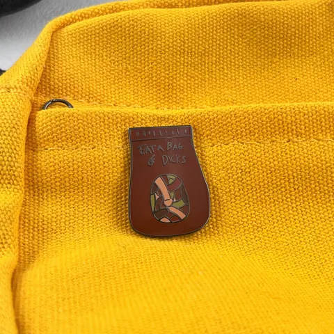 Creative English Letter Bag Shaped Metal Enamel Brooch Fashion Personality Clothing Bag Accessories Decorative Pin Jewelry Gift