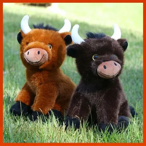 Simpatico Giocattolo in Peluche di Mucca delle Highland Simulazione Toro Selvatico Bambola di Peluche Morbida Fibra di Poliestere Arredamento