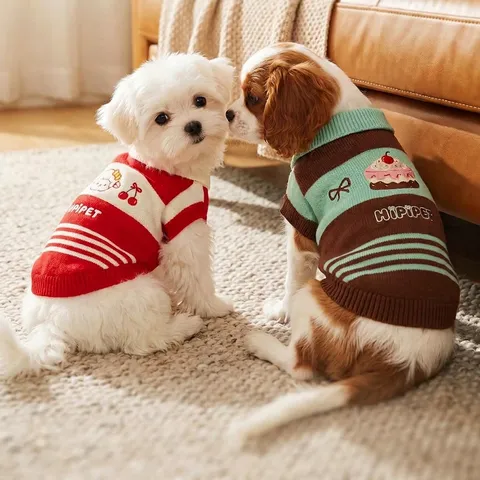 Suéter para Perro de Mascota Otoño Invierno Tejido Cálido Retro Cuello Polo Lindo Bordado Cachorro Gato Ropa