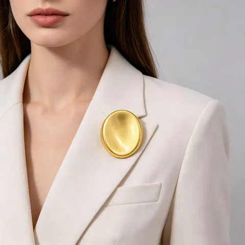 Minimalist Gold Round Metal Brooch Elegant Geometric Lapel Pin For Suit Jacket Coat Accessory Fashion Jewelry Gift