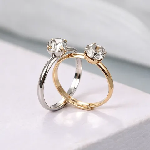 Minimalist Metal Open Ring For Women Adjustable Fashion Jewelry Finger Ring With Round Rhinestone Daily Wear Gift