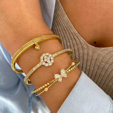 18K Gold Plated Copper Zirconia Heart Pendant Clasp Bracelet Fashion Bangle Light Luxury Hand Jewelry For Women