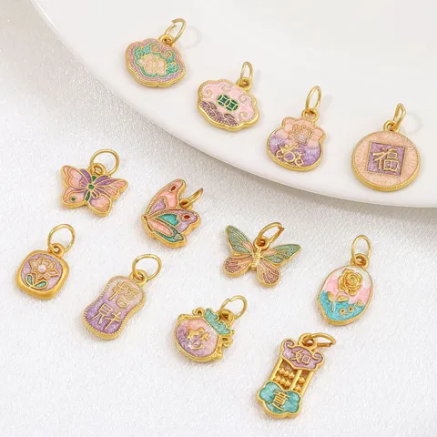 Colgantes de Dijes de la Suerte de Esmalte de Aleación Vintage Chapados en Oro Mariposa Flor de Loto Fabricación de Joyas DIY Dijes Con Decoración de Perlas Artificiales