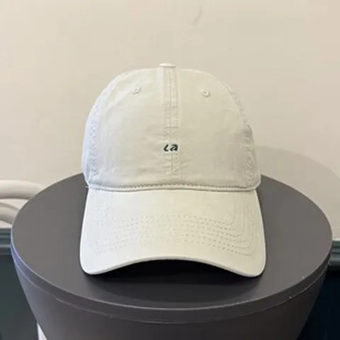 Casquette de Baseball Unisexe en Coton Brodé Lettre Décontracté Simple Lavé Chapeau Pare-soleil Réglable Respirant Extérieur Sport
