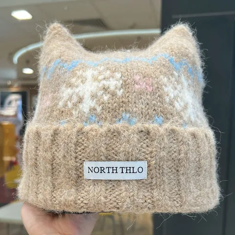 Bonnet en Tricot à Oreilles de Chat et Flocon de Neige Fair Isle pour Femmes Bonnet Jacquard Chaud Épais d'Hiver Bonnet Souple Extérieur
