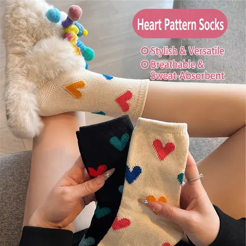 Women Casual Crew Socks Sweet Cute Heart Pattern Knitted Cotton Blend Fashion Daily Mid Tube Socks