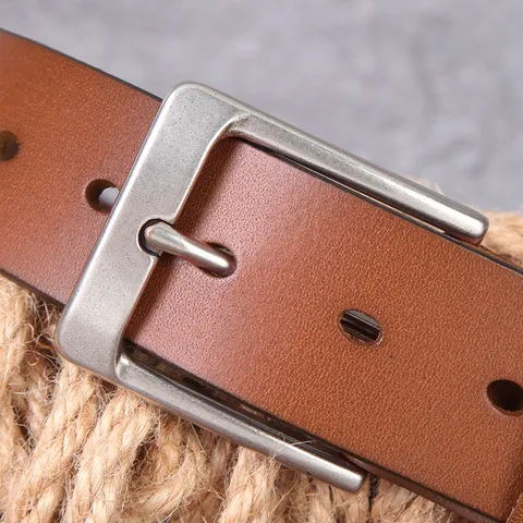 Ceinture en Cuir de Vachette Pleine Fleur pour Hommes Business Décontracté Mode Simple Boucle à Ardillon pour Jeans