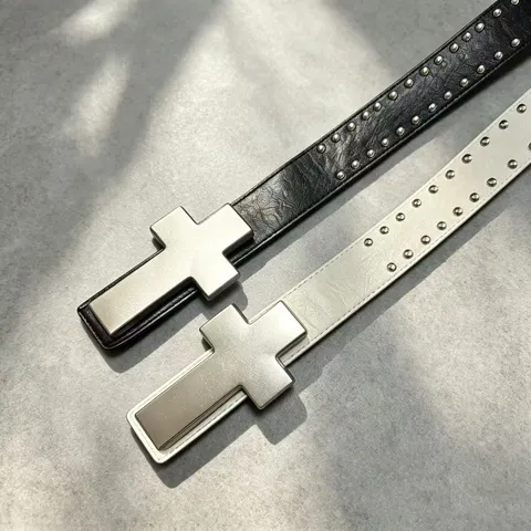 Ceinture à Rivets en Croix Gothique Unisexe Mode Punk Vintage Similicuir PU Boucle en Alliage Accessoires Streetwear