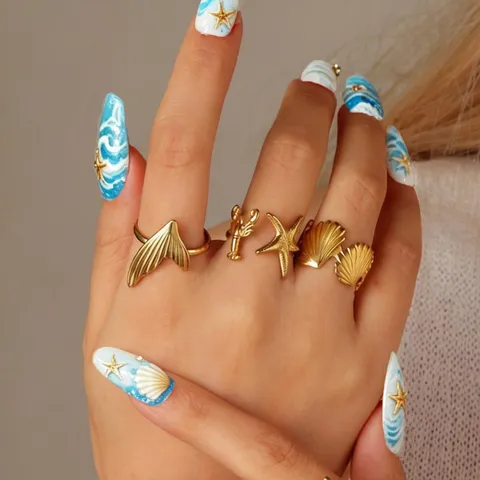 Set di Anelli Aperti con Stella Marina e Conchiglia in Acciaio Inossidabile Placcato Oro 18K Stile Vacanza Mare Gioielli da Donna