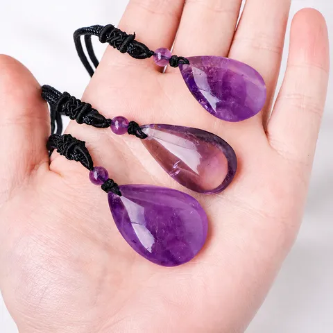 Collier Pendentif Goutte en Améthyste Brésilienne Naturelle Chaîne de Pull Polie en Pierre Brute Cadeau de Bijoux pour Femmes