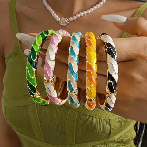 Geometric Wavy Enamel Open Bangle Bracelet For Women Alloy Minimalist Fashion Chic Jewelry Wristband Gift