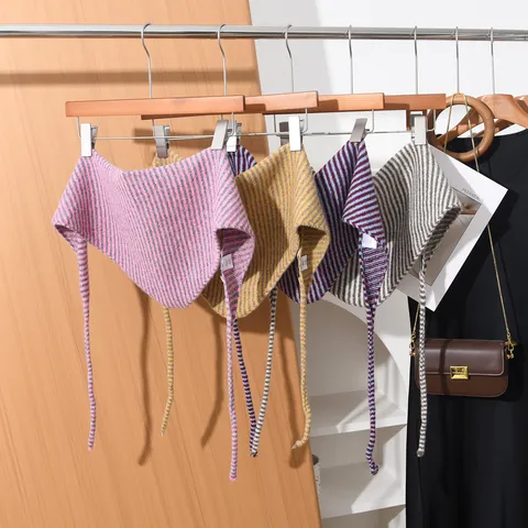 Koreanischer Retro Gestreifter Wollmischung Strick Dreiecksschal Schultertuch Für Damen Winter Warme Halswickel Bandana Strickaccessoire