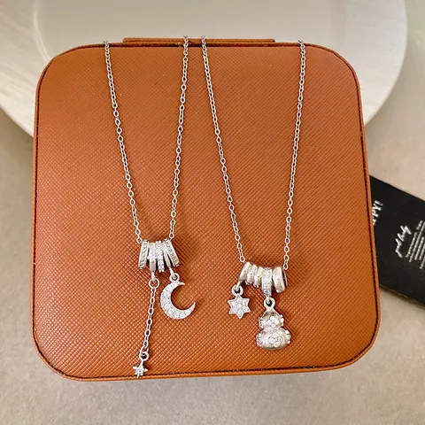 Copper Gold Plated Pendant Light Luxury Micro-inlaid Zirconia Gourd Necklace Temperament Star Moon Pendant Necklace Women Jewelry Gift