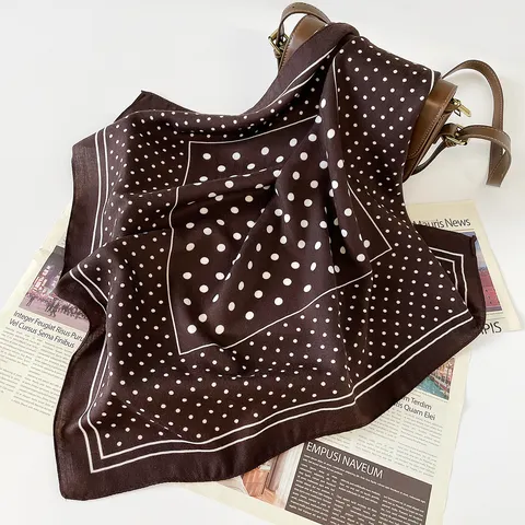 Dames Polka Dot Vierkante Sjaal 68cm Zijdegevoel Satijn Halssjaal Veelzijdige Mode Hoofddoek Haarband Handtas Decor Sjaal