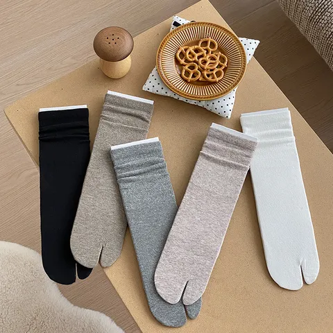 Women Split Toe Socks Solid Color Mid Calf Tabi Socks Cotton Blend Breathable Sweat Absorbent Korean Style Fashion Socks