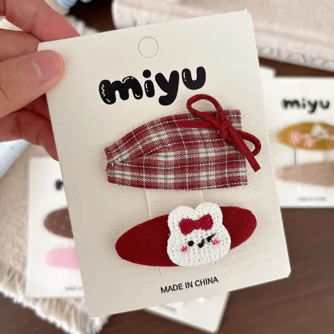 Lindas Pinzas para el Cabello de Tela con Lazo para Niñas Dibujos Animados Oso Conejo Bordado Clips BB Accesorios para el Cabello Florales Estilo Coreano