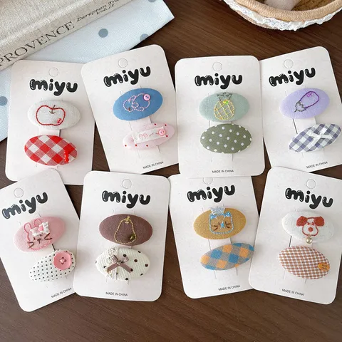 Juego de Pinzas para el Cabello BB Ovaladas con Bordado Dulce para Niños Horquillas Laterales de Cuadros con Lazo para Niñas con Patrones de Frutas y Animales Accesorios para el Cabello de Tela Hechos a Mano
