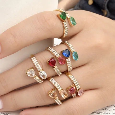Lussuoso Anello Avvolgente in Acciaio Inossidabile con Doppio Cuore in Zirconia per Donna Placcato Oro Argento Gioiello di Moda Regalo