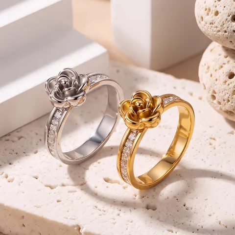 Individueller Titanstahl Rose Blume Ring Mit Einreihigem Quadratischem Strass Luxuriöser Personalisierter Fingerring Für Damen Schmuck