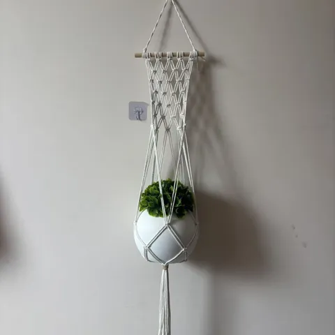 Handwoven Cotton Macrame Plant Hanger Boho Hanging Planter Basket With Wooden Bar Wall Decor Flower Pot Holder Indoor Outdoor Garden Decoration