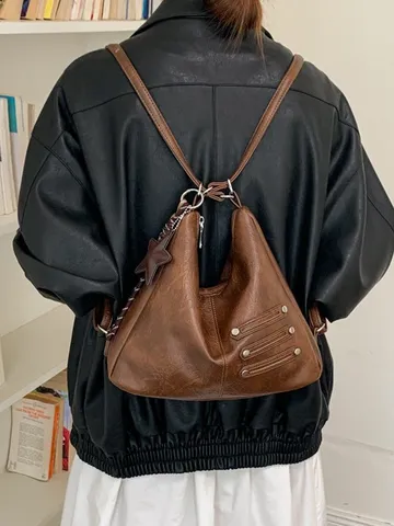 Vintage Bruin PU Leer Schoudertas Voor Vrouwen Rugzak Klinknagel Crossbody Tas Ster Hanger Mode Woon-werkverkeer Reistas
