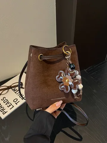 Women Vintage Brushed PU Leather Bucket Bag Quilted Drawstring Chain Shoulder Crossbody Bag With Flower Pearl Charm