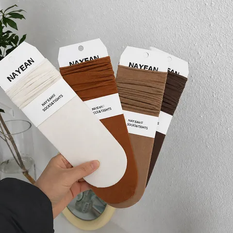 Chaussettes Plissées Style Coréen pour Femmes Minimaliste Rétro Couleurs Morandi Printemps Été Mince Polyester Respirant Couleur Unie Chaussettes Longues