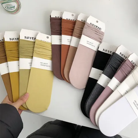 Chaussettes Plissées Style Coréen pour Femmes Minimaliste Rétro Couleurs Morandi Printemps Été Mince Polyester Respirant Couleur Unie Chaussettes Longues