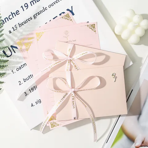 Ensemble de Papier à Lettres et Enveloppes Rose Bronzage avec Ruban Rose Métallique pour Cadeau de Saint-Valentin Mariage