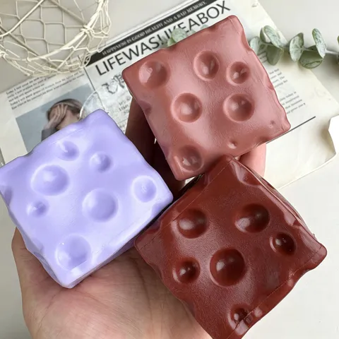 Ρεαλιστικό Παιχνίδι Squishy Τυρί Μαλακό TPR Ανακούφιση από το Στρες Fidget Squeeze Ball για Γραφείο Σπίτι Ενήλικες Αισθητηριακό Παιχνίδι