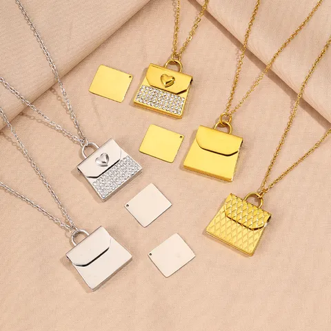 Stainless Steel Envelope Bag Pendant Necklace For Women Gold Silver Rhinestone Quilted Heart Handbag Necklace Valentine's Day Gift Jewelry