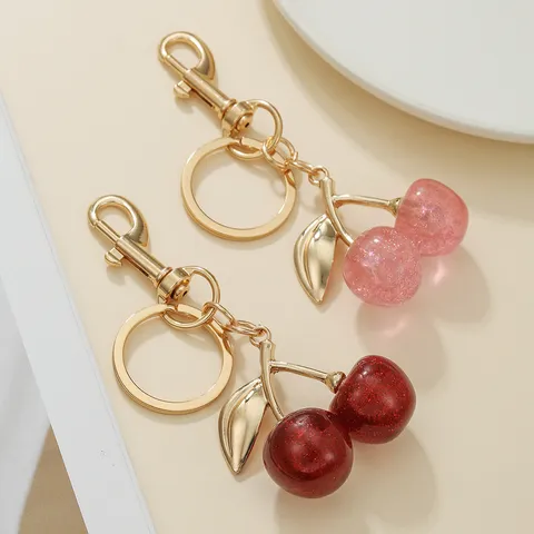 Porte-clés Cerise Mignon Résine Paillettes Fruit Breloque de Sac Métal Doré Pendentif Anneau de Clés Accessoires pour Femmes