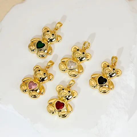Ciondolo Piccolo Orsetto Carino in Rame Placcato Oro 18K con Strass Cuore per Accessori Creazione Gioielli Collana Orecchini