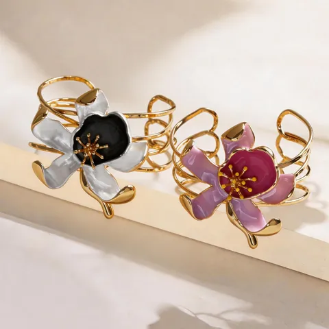 Vintage Open Cuff Bracelet For Women Retro Alloy Dripping Oil Flower Hollow Cross Adjustable Fashion Jewelry
