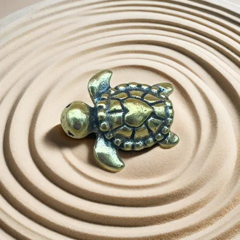 Retro Mini Animal Figurine Zinc Alloy Desktop Ornament Cute Turtle Ant Duck Monkey Pig Miniature Collectible