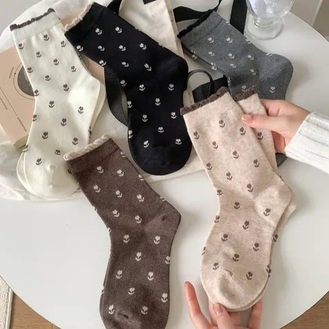 Women Slouch Socks Japanese Style Floral Ruffle Trim Breathable Sweat Absorbent Polyester Mid Tube Socks
