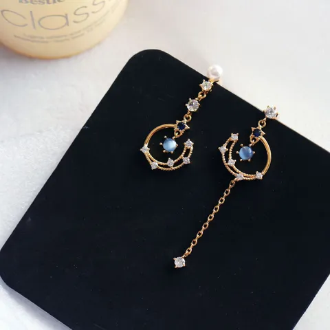 Pendientes Colgantes Asimétricos de Luna Circonia Aleación Perla Poste de Plata de Ley 925 Joyería de Moda Coreana para Mujeres