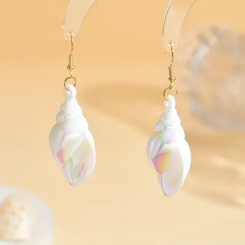 Style Océan Bohémien Boucles d'Oreilles Conque Acrylique Colorée Crochets Lumineux Magiques Piercing Pour Femmes Bijoux Mode