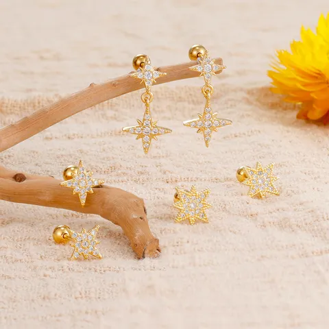 Koreanischer Stil Kupfer Mikrogepflasterte Strass Stern Ohrstecker Mode Geometrische Ohrknochen Nägel Damen Schmuck Geschenk