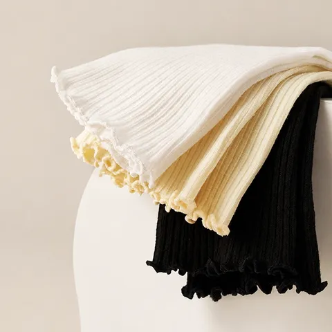Women's Casual Solid Color Slouch Socks Sweet Ruffle Lettuce Trim Mid-Calf Socks