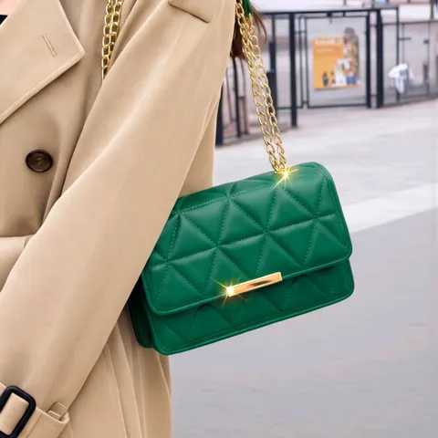 Women Quilted Chain Shoulder Bag PU Leather Crossbody Bag Fashion Casual Small Square Handbag For Daily Commute
