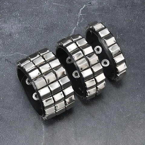 Unisex Punk Rock Nieten Leder Breites Armband Geometrisches Metall Nieten Manschette Armband 3-Teiliges Set Mode Schmuck
