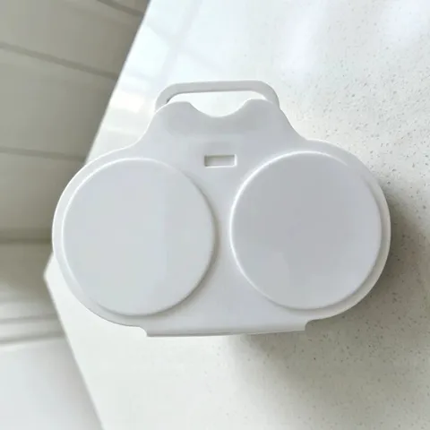 Hervidor de Huevos para Microondas Doble Cavidad Plástico Cocedor de Huevos Material PP de Grado Alimentario Herramienta de Cocina Blanco Gris Oscuro